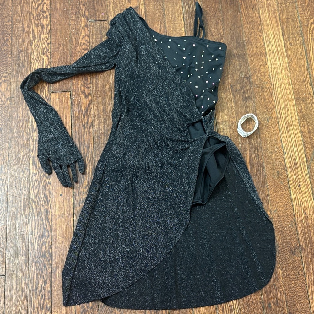 Elegant Black Glitter Performance Dress